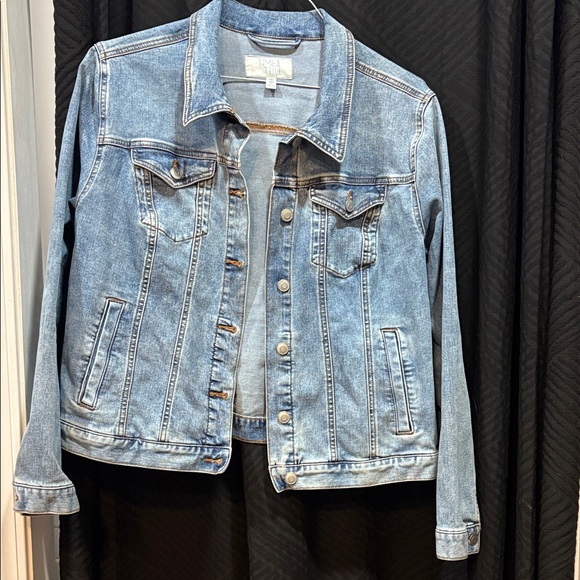 Time and Tru Jackets & Blazers - Time and Tru Denim Blue Women's Jacket